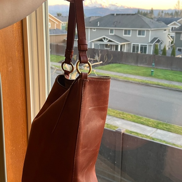 Madewell Elegant Brown Leather Bucket Bag - Picture 4 of 8